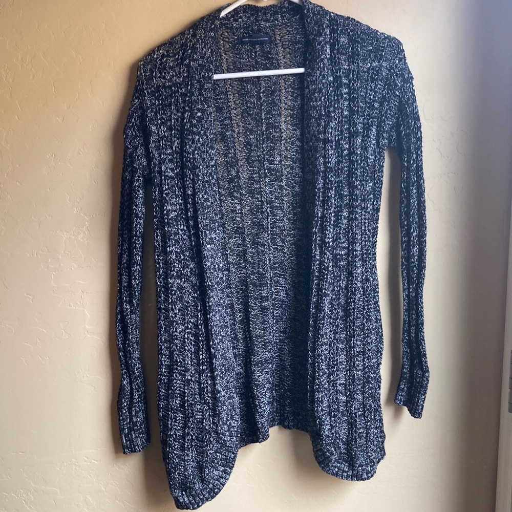 American Eagle outfitters xs Black with white sweater jacket